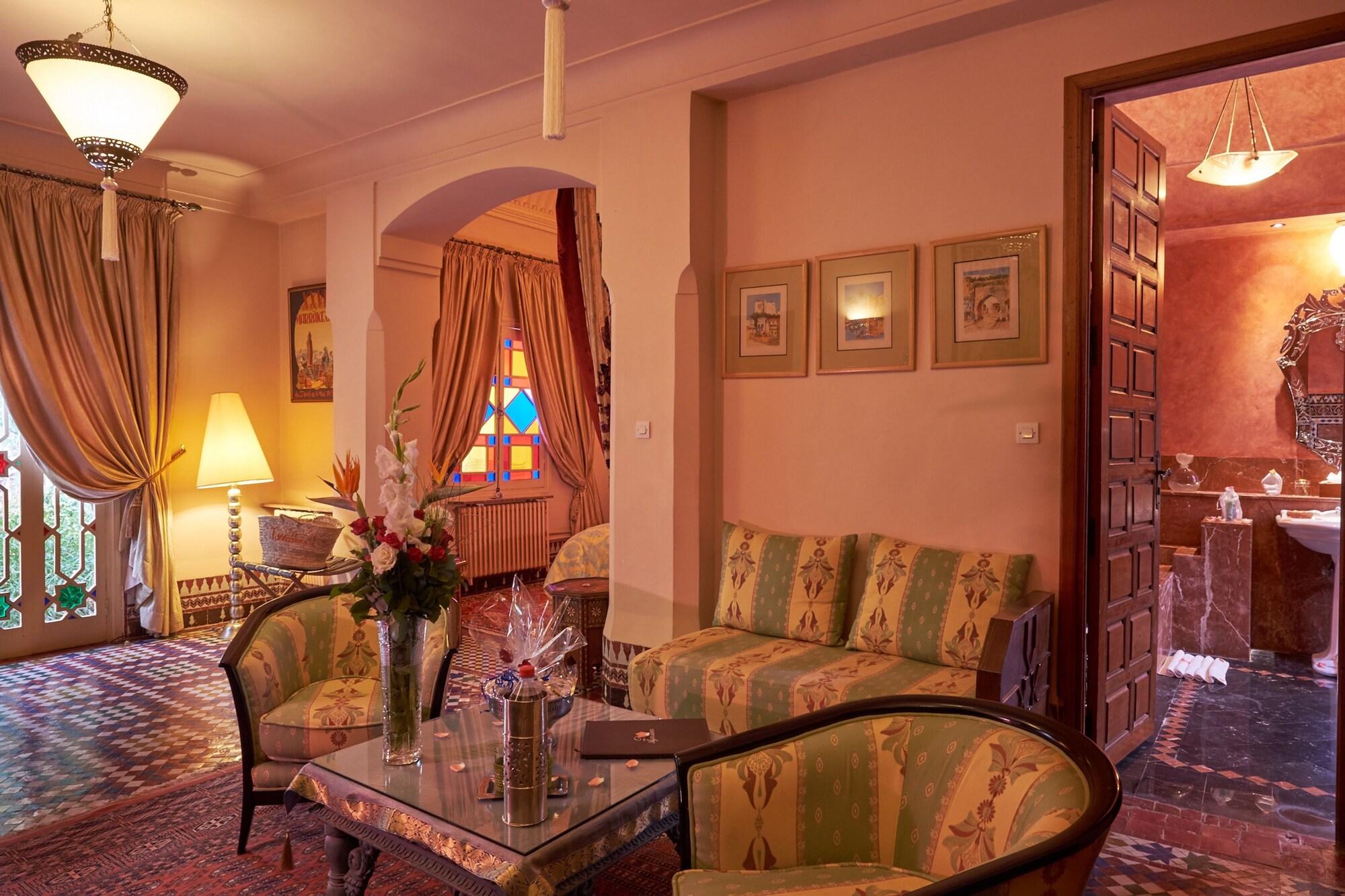 Dar Ayniwen Garden Hotel & Bird Zoo Marrakesh Exterior photo